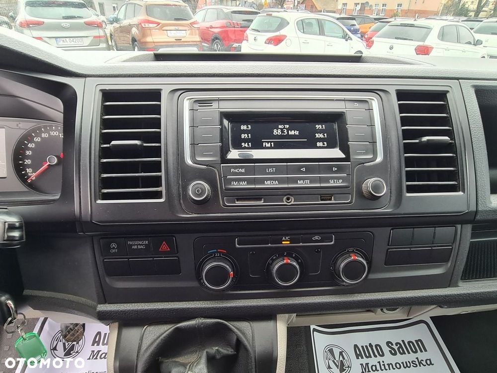 Volkswagen Transporter - 11