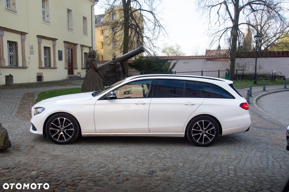 Mercedes-Benz Klasa E - 11