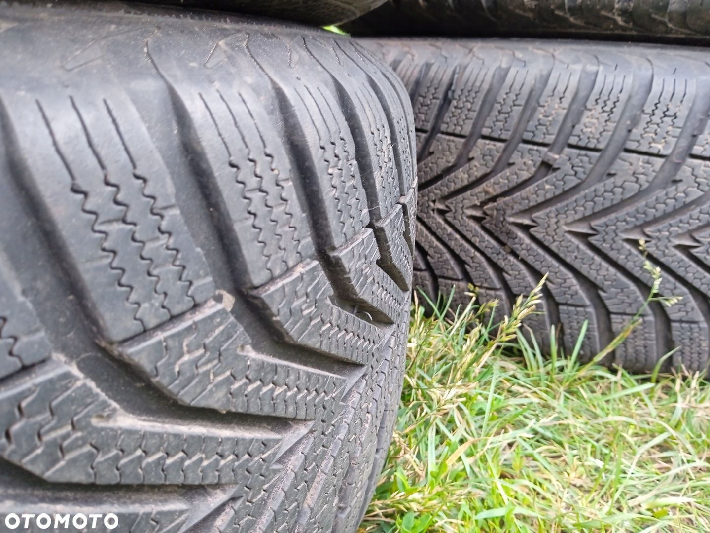 Felgi stalowe strukturalne 4x100 i20 Stonic Swift Yaris Opony zimowe 8mm - 8