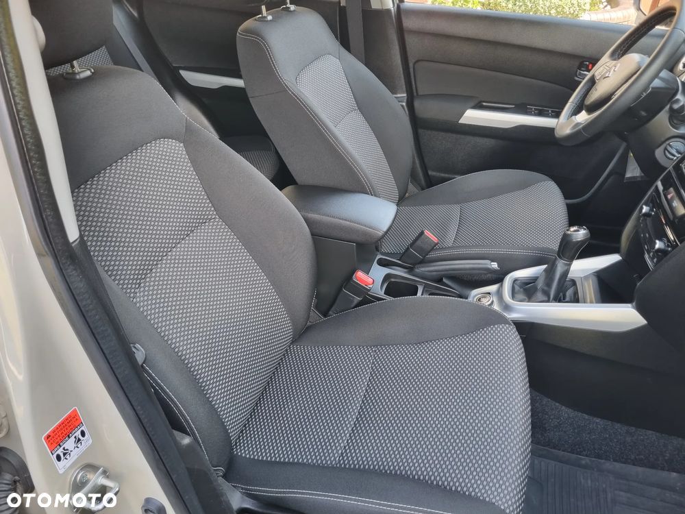 Suzuki Vitara 1.6 (4x4) Allgrip Comfort+ - 24