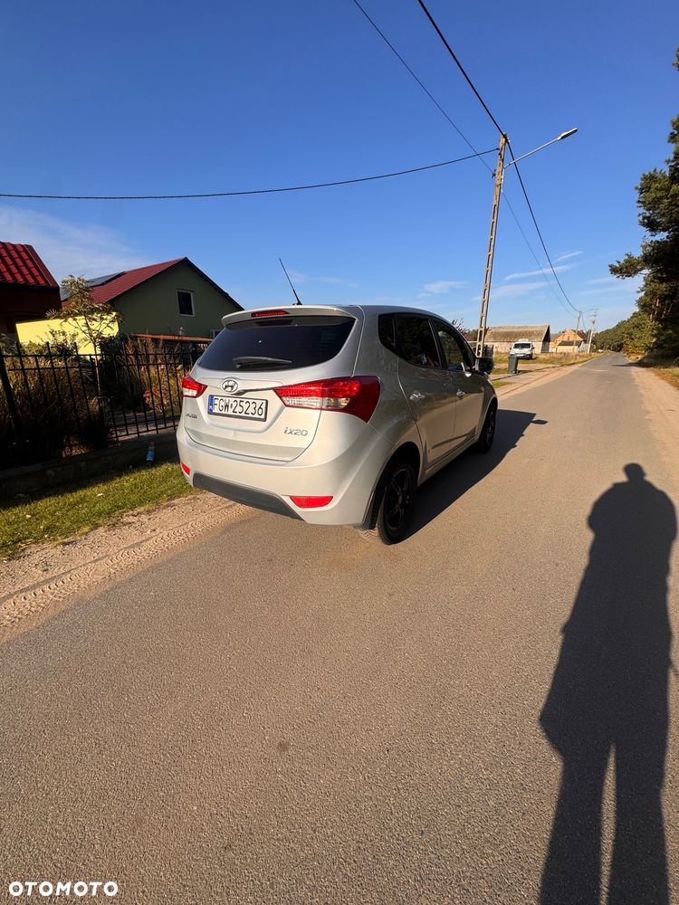 Hyundai ix20 - 11
