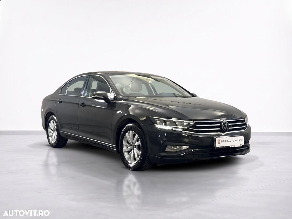 Volkswagen Passat - 8