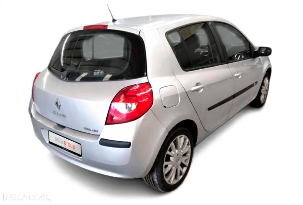 Renault Clio - 2