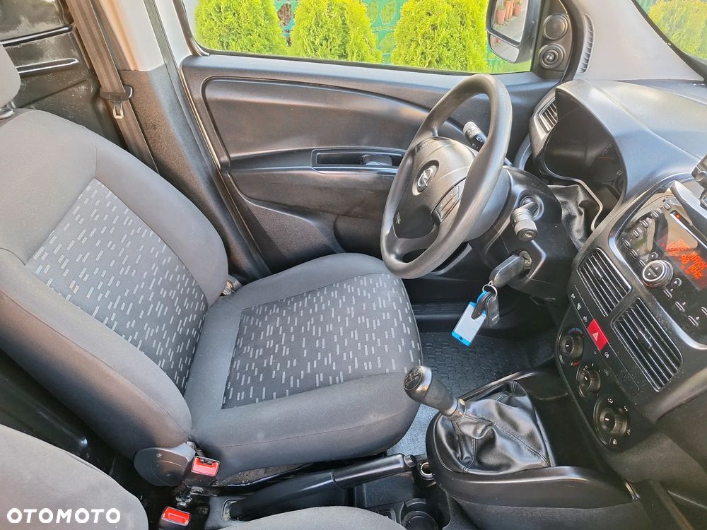 Opel Combo - 18