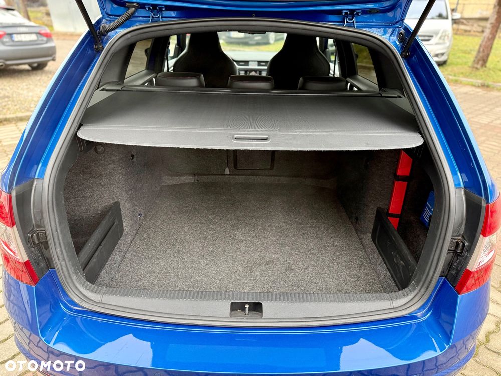 Skoda Octavia 2.0 TDI DSG RS - 12