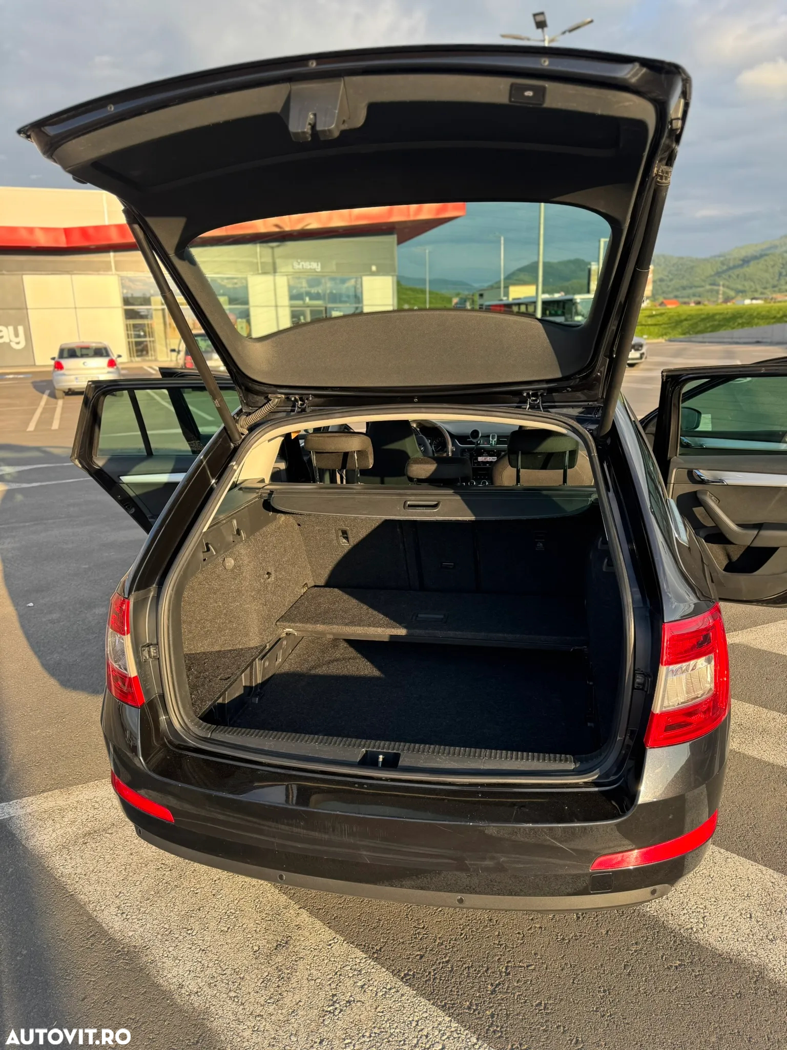 Skoda Octavia 2.0 TDI DSG Style - 8