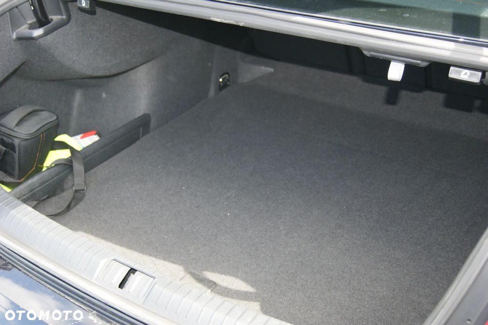 Volkswagen Passat 2.0 TDI BMT Comfortline - 9