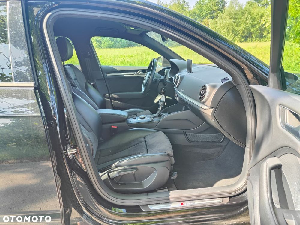 Audi A3 Sportback 2.0 TDI (clean diesel) quattro S tronic S line Sportpaket - 24