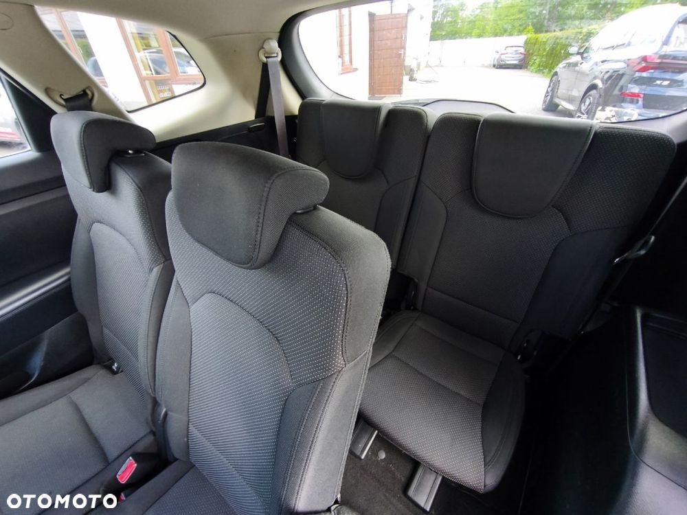 Kia Carens - 17