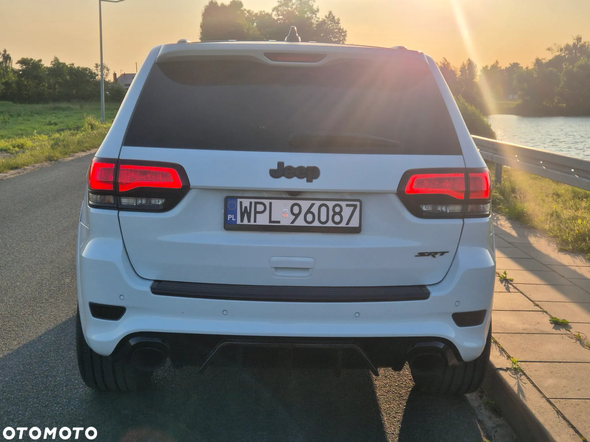 Jeep Grand Cherokee 6.4 V8 SRT8 - 17