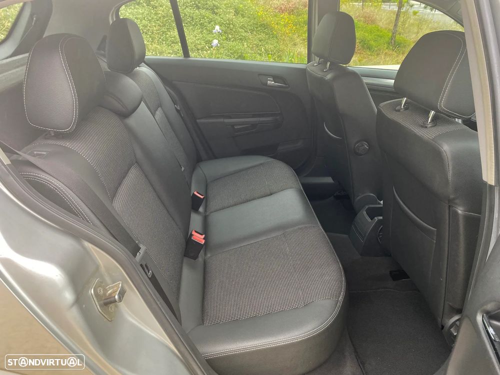 Opel Astra 1.7 CDTI Cosmo - 11