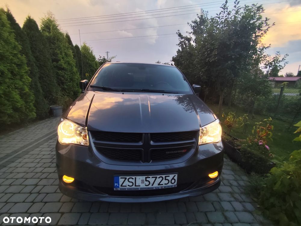 Dodge Grand Caravan 3.6 R/T - 1