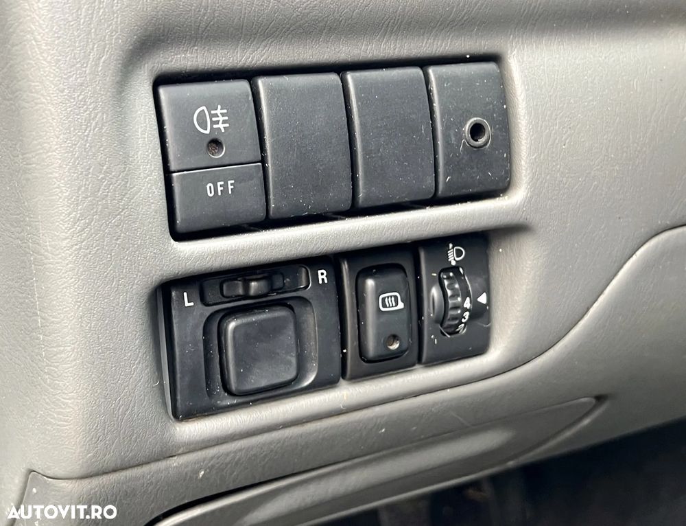 Suzuki Grand Vitara 2.0 TD Club - 13