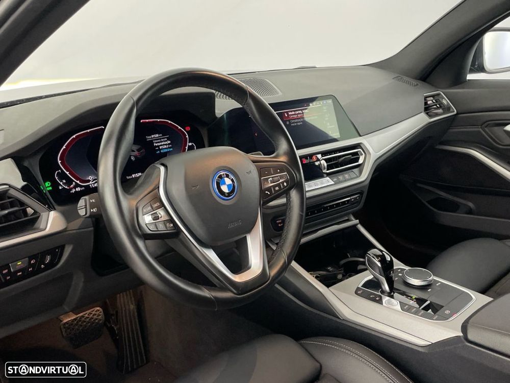 BMW 320 e Auto — fotografia 16
