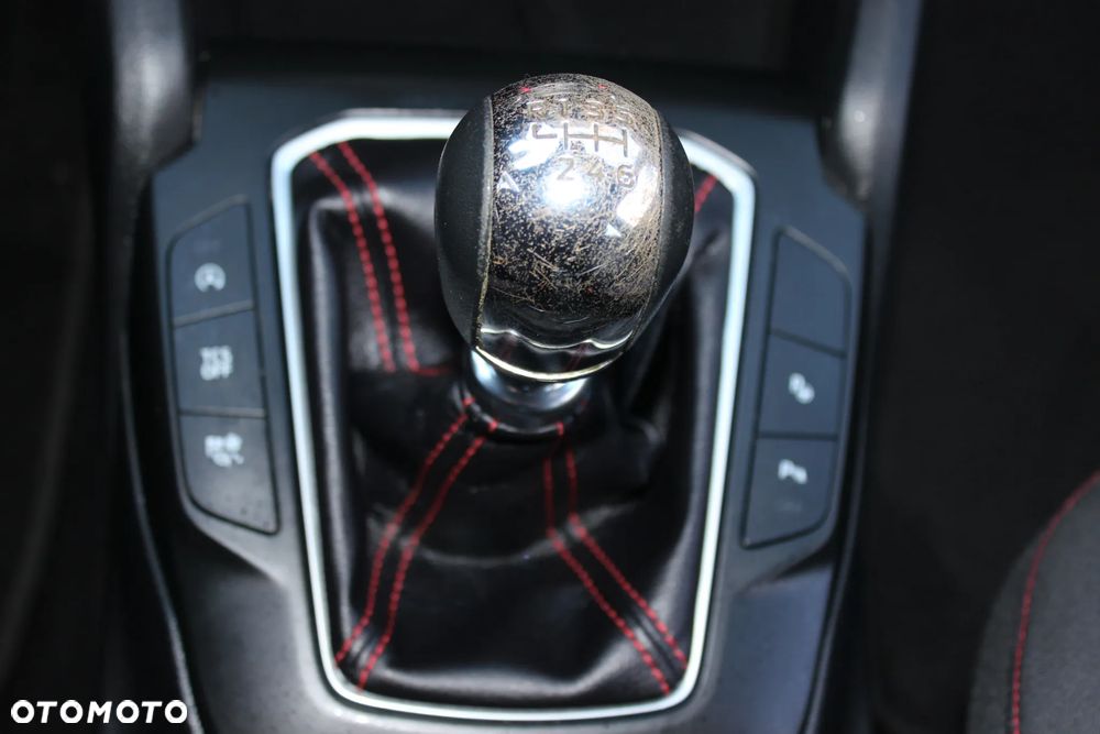 Ford Focus 1.5 EcoBlue Start-Stopp-System ST-LINE VIGNALE - 23