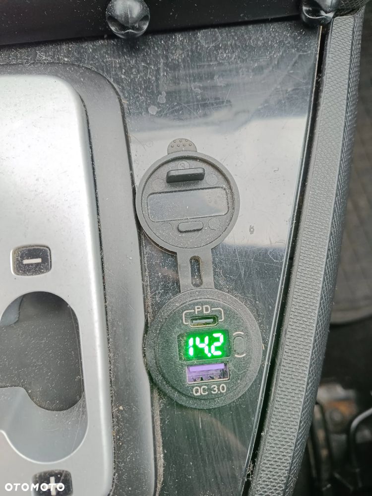 Ford Mondeo 2.0 TDCI Ghia - 4