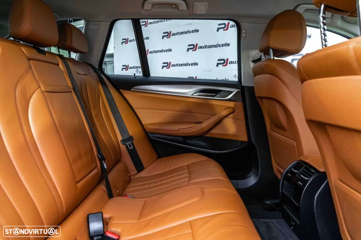 BMW 520 d Touring Luxury Line - 11