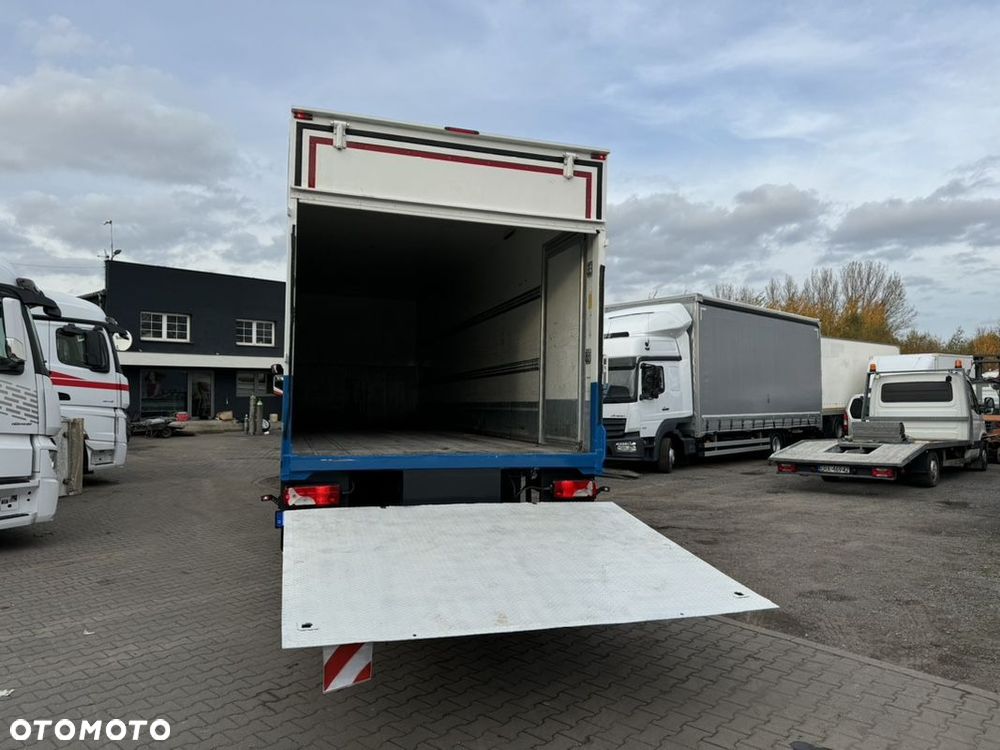 Scania P 320 / KONTENER 8.40 / Winda/ - 10