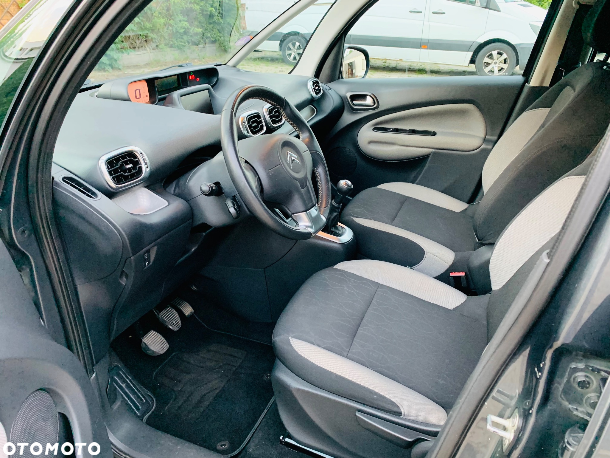 Citroën C3 Picasso 1.4i Seduction Plus - 25