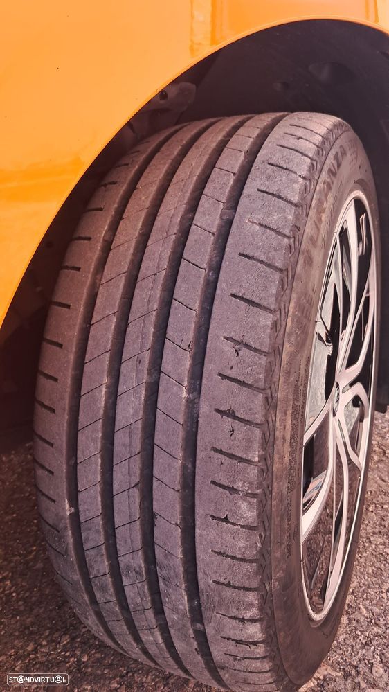 MG MG4 64 kWh Luxury - 23