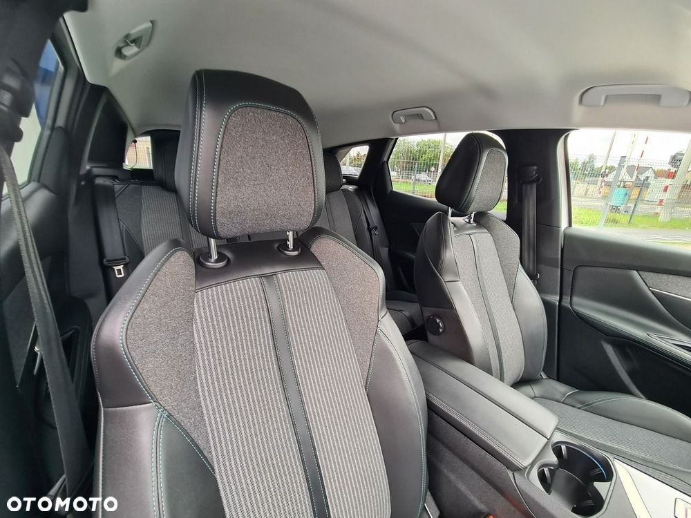 Peugeot 3008 1.6 PureTech Hybrid PHEV Allure Pack S&S EAT8 - 35