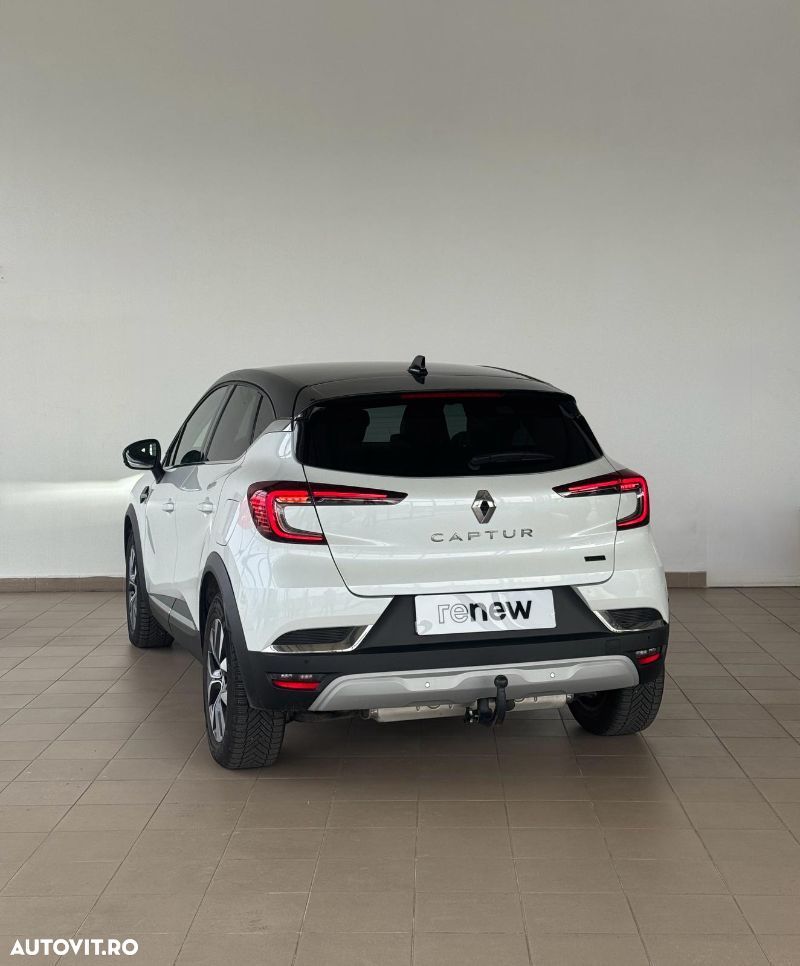 Renault Captur 160 EDC MHEV Techno - 6