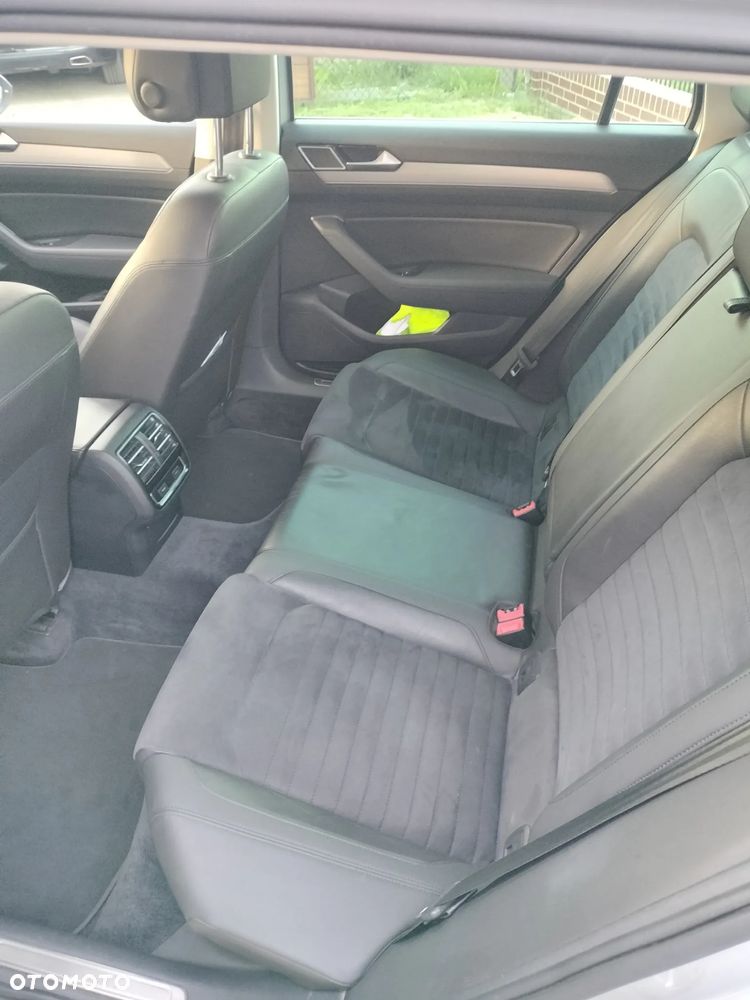Volkswagen Passat - 7