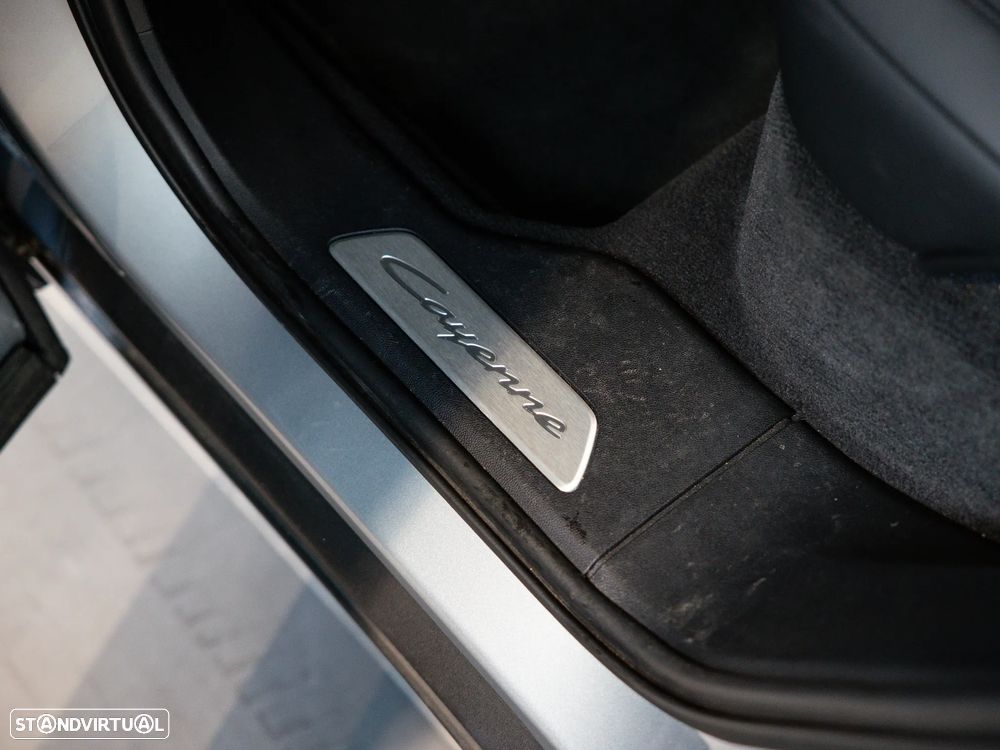 Porsche Cayenne E-Hybrid — fotografia 36