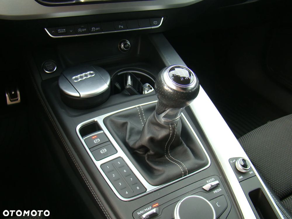 Audi A4 Avant 2.0 TFSI ultra design - 29