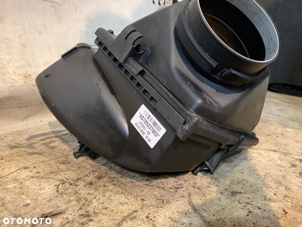 OBUDOWA FILTRA POWIETRZA BMW M5 F90 M8 F91 F92 F93 7852381 7852379 - 10