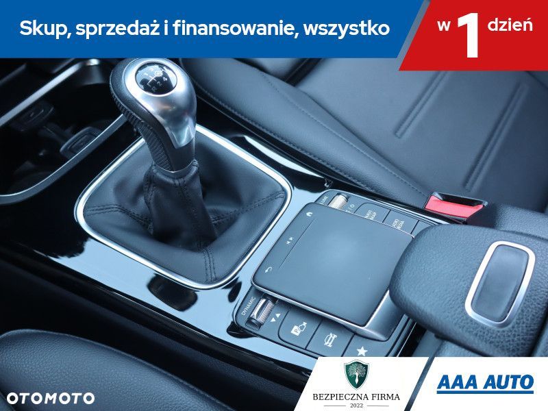 Mercedes-Benz CLA - 18