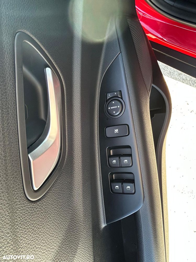 Kia Stonic 1.0 T-GDI 6MT Urban - 26