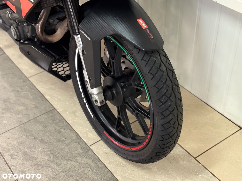 Aprilia Tuono - 12