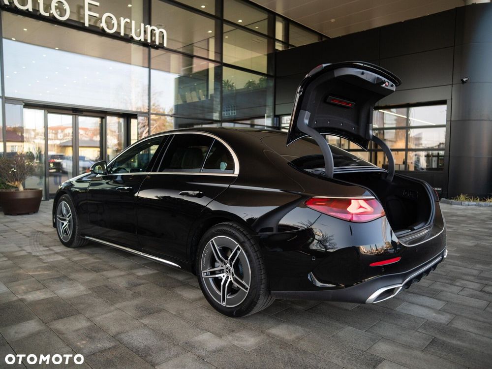 Mercedes-Benz Klasa E - 27