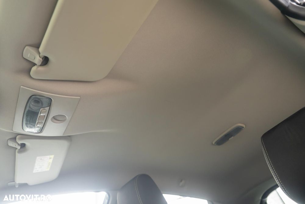 Ford Fiesta 1.0 EcoBoost Start-Stop Trend - 19