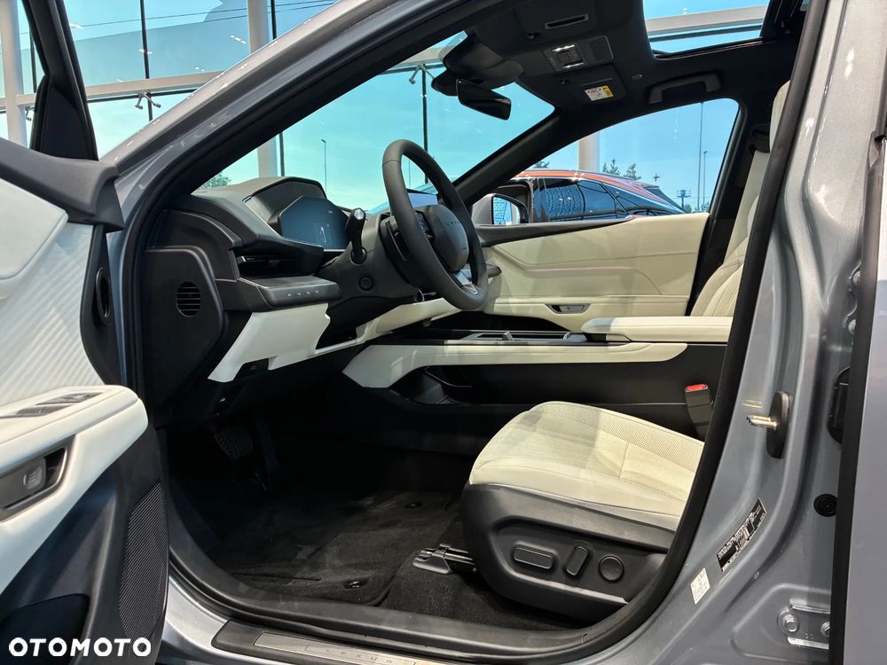 Lexus ES 500e Prestige AWD - 9