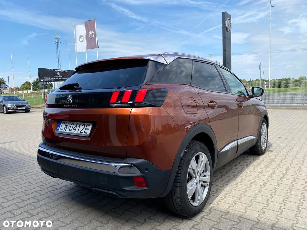 Peugeot 3008 1.2 PureTech Allure Pack S&S EAT8 - 6