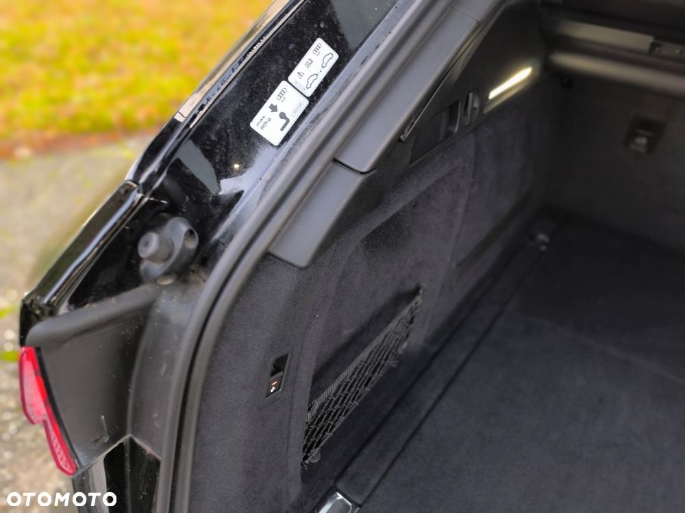 Audi A4 Avant 2.0 TFSI ultra Sport - 34