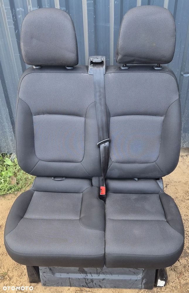 Fotel Dwójka Pasażera Otwierany Renault Trafic III LIFT IV 2021r - 1