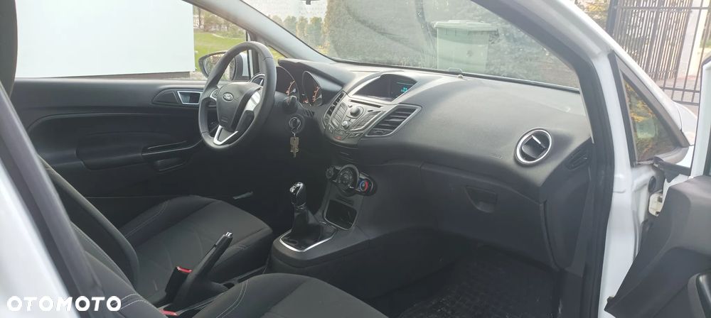 Ford Fiesta 1.25 Champions Edition - 12