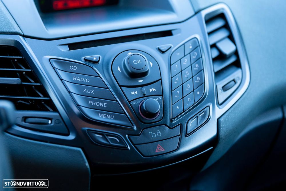 Ford Fiesta 1.4 TDCI Titanium - 20