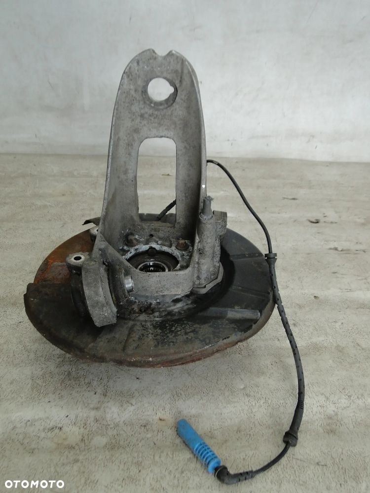 BMW X5 E53 PIASTA ZWROTNICA TARCZA LEWA TYŁ TYLNA 4.4 V8 EUROPA - 3