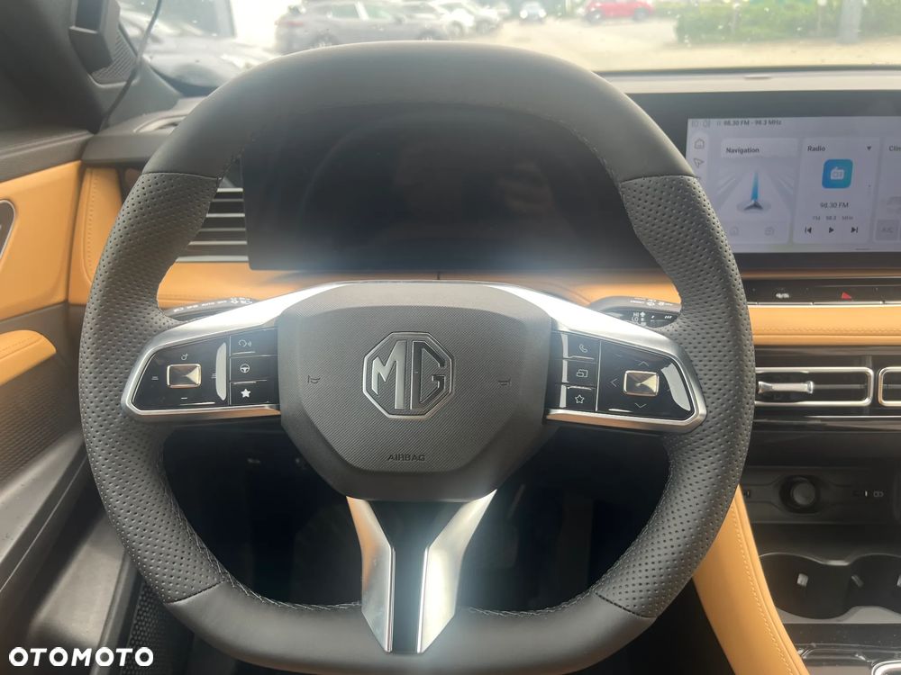 MG ZS - 13