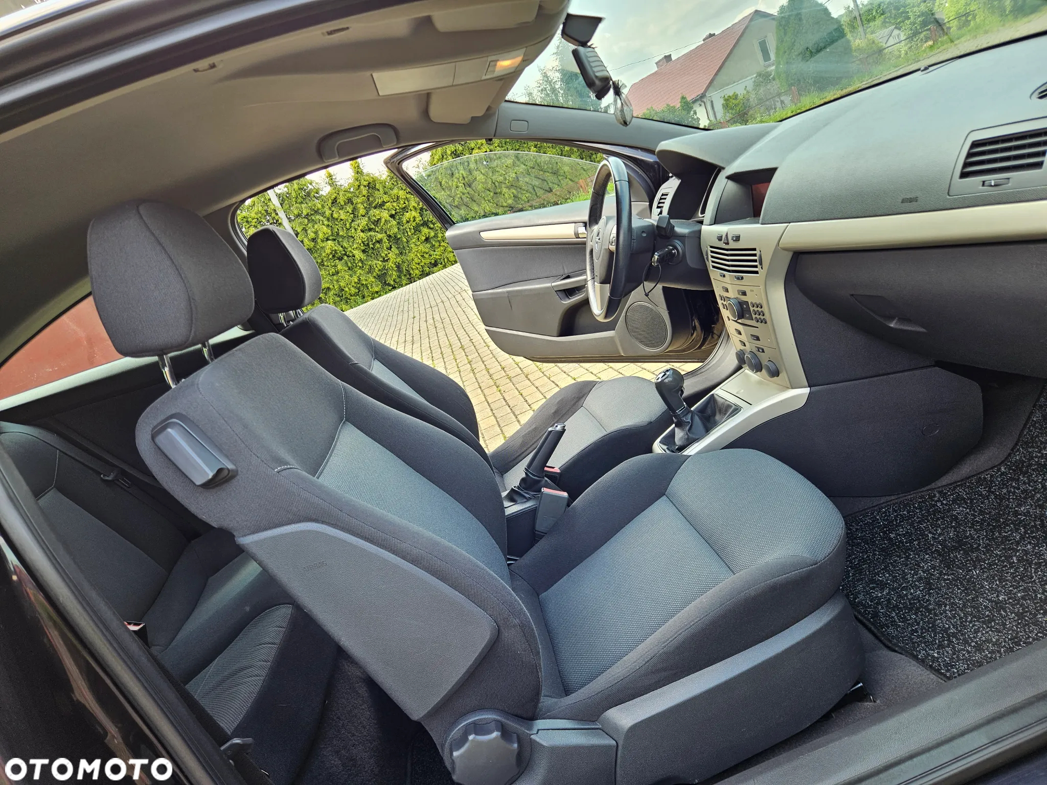 Opel Astra III GTC 1.7 CDTI 111 - 27
