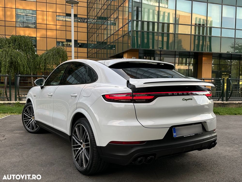 Porsche Cayenne Coupe Standard - 2