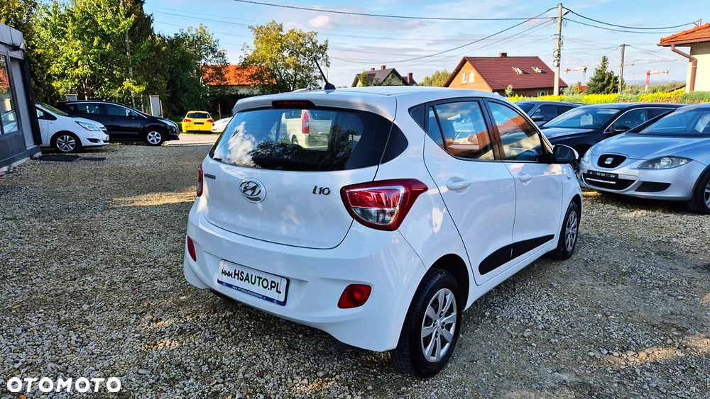 Hyundai i10 1.0 BlueDrive Premium - 12