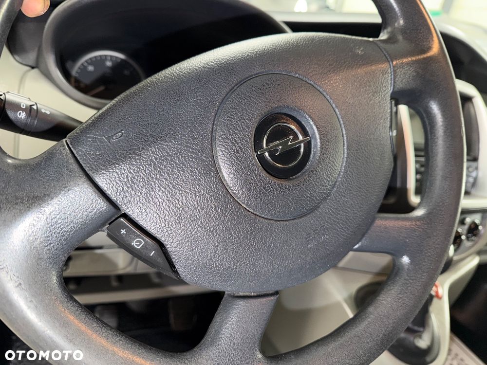 Opel Vivaro - 30
