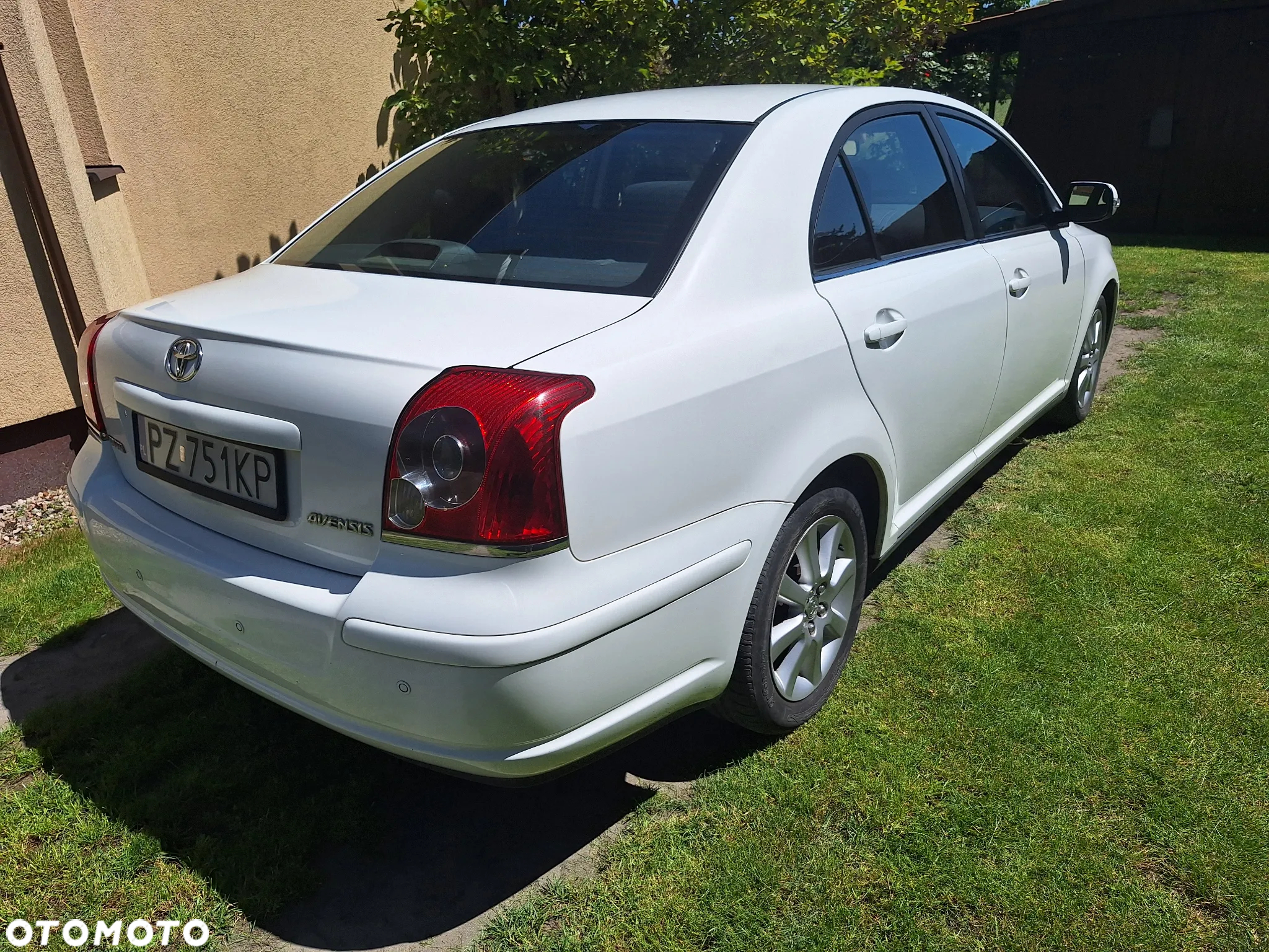 Toyota Avensis 1.8 VVT-i Luna - 11