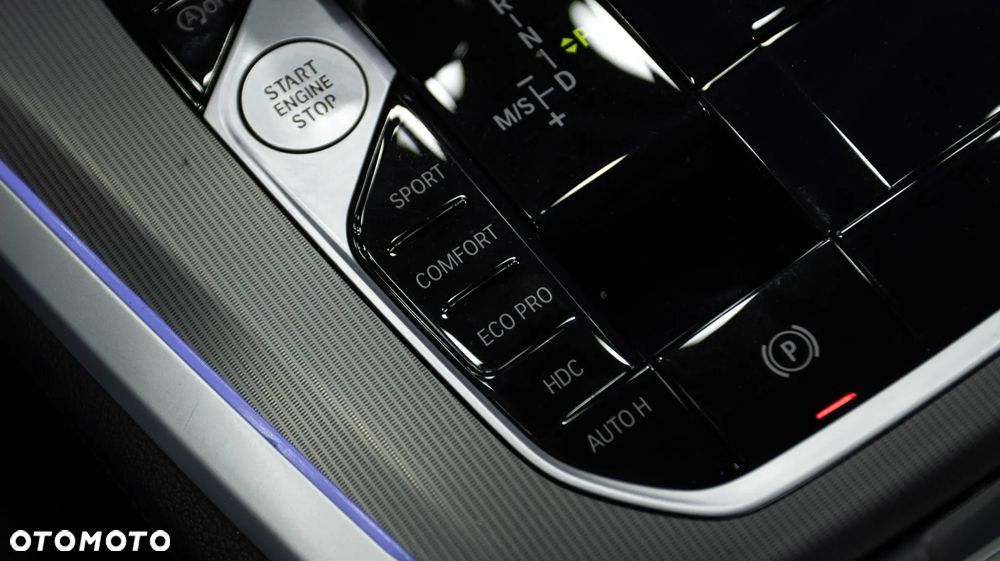 BMW X5 xDrive25d - 28