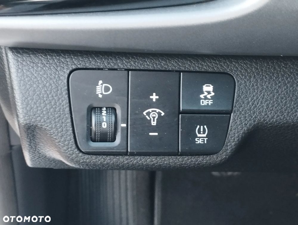 Kia Rio 1.4 Edition 7 - 16